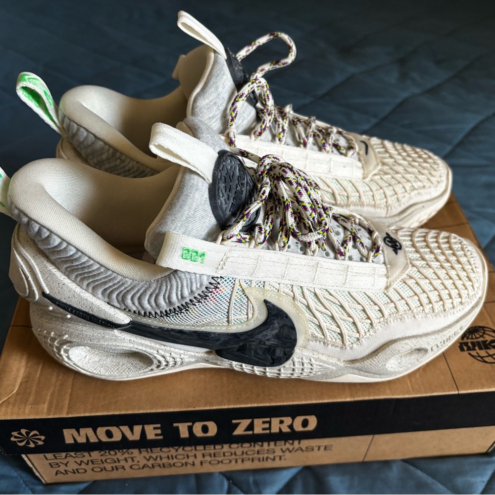 Nike Cosmic Unity . Cream and Black Eco-Friendly Sneakers. 7.5